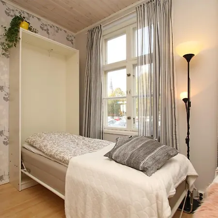 Idyllic Wooden House Apartament Pori