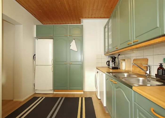 Idyllic Wooden House 公寓